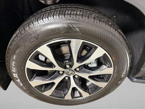 Used 2026 Toyota Grand Highlander AWD Hybrid image 18