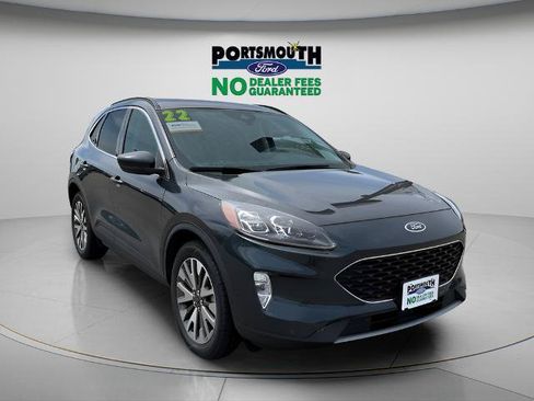 Certified 2022 Ford Escape Titanium w/ Class II Trailer Tow Package AWD/4WD image 25