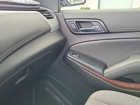 Used 2019 GMC Yukon SLE w/ Convenience Package RWD image 29