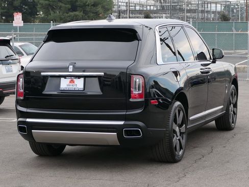 Used 2022 Rolls-Royce Cullinan AWD/4WD image 4