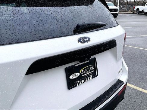 Used 2022 Ford Explorer ST-Line w/ Class IV Trailer Tow Package image 8