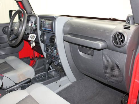 Used 2010 Jeep Wrangler Unlimited Sport image 25