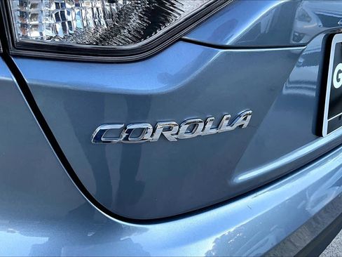 Used 2024 Toyota Corolla LE image 29