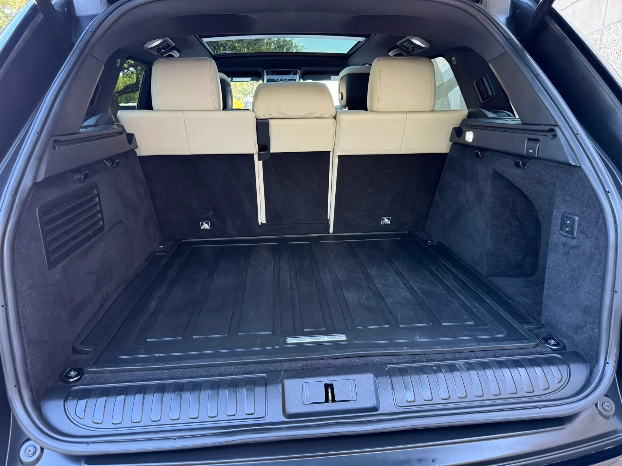 Used 2019 Land Rover Range Rover Sport Autobiography AWD/4WD image 6