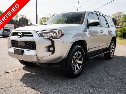Used 2024 Toyota 4Runner TRD Off-Road Premium AWD/4WD image 3