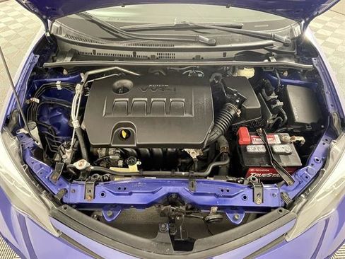 Certified 2018 Toyota Corolla SE image 24