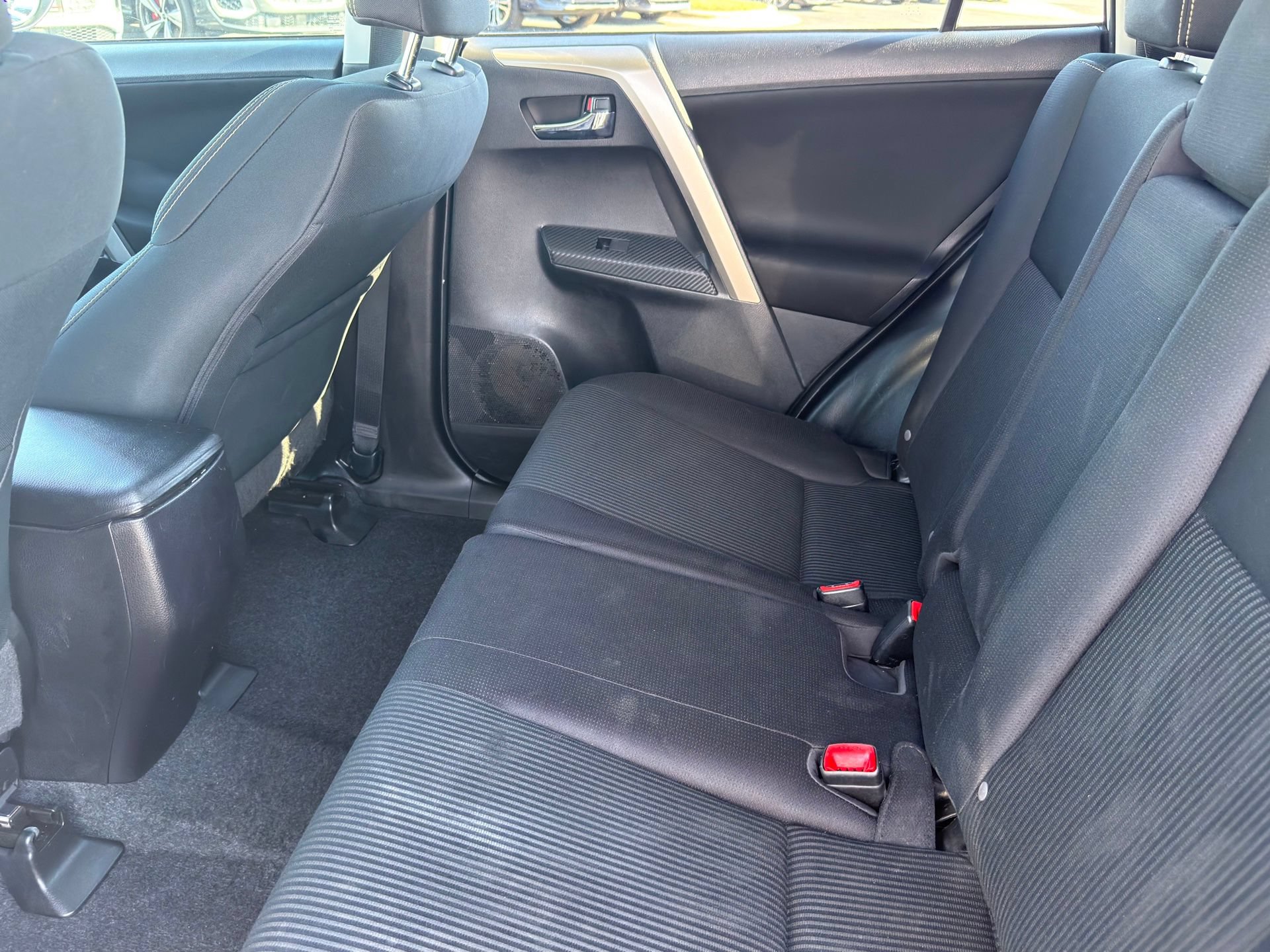 Used 2015 Toyota RAV4 XLE FWD image 26
