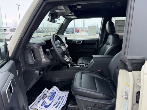 New 2025 Ford Bronco Outer Banks AWD/4WD image 5