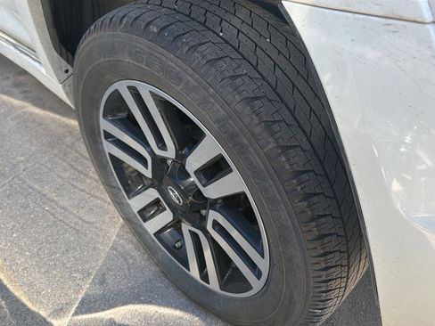 Used 2021 Toyota 4Runner Limited AWD/4WD image 10