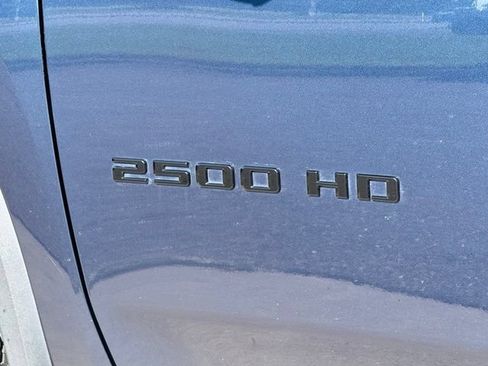 Used 2021 Chevrolet Silverado 2500 Custom w/ Custom Value Package AWD/4WD image 8