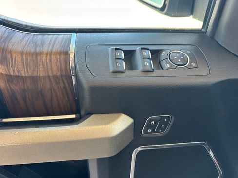 Used 2019 Ford F150 Lariat AWD/4WD image 27