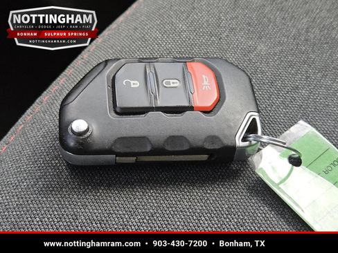 Used 2024 Jeep Wrangler Unlimited Rubicon AWD/4WD image 32
