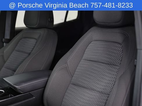 Used 2026 Chevrolet Equinox LT AWD/4WD image 24