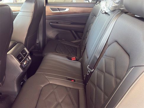 New 2026 Volkswagen Atlas SE image 31