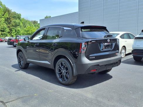 New 2025 Nissan Kicks SR image 3