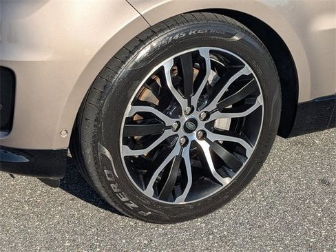 Certified 2022 Land Rover Range Rover Sport HSE Silver Edition image 10