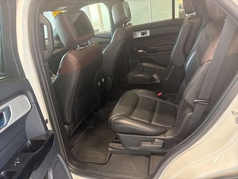 Used 2022 Ford Explorer Platinum w/ Technology Package AWD/4WD image 20