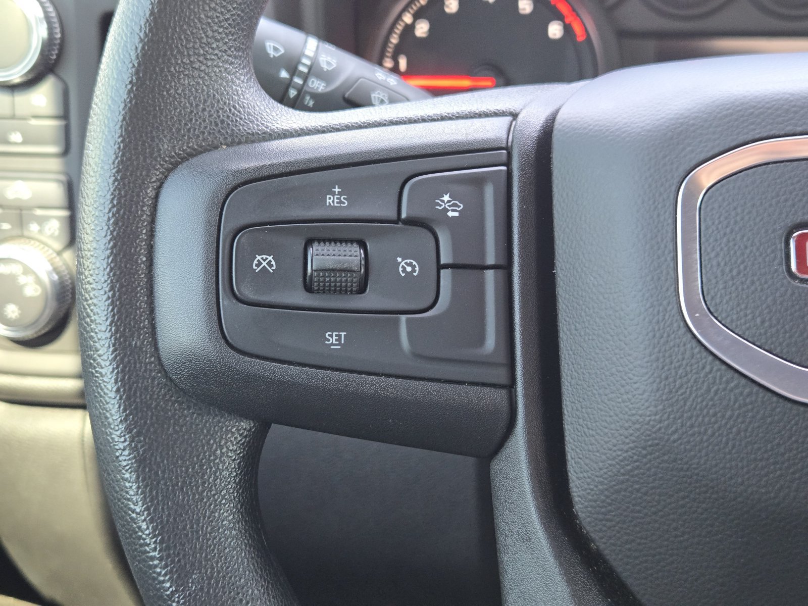 Used 2025 GMC Sierra 2500 Pro w/ Convenience Package AWD/4WD image 30