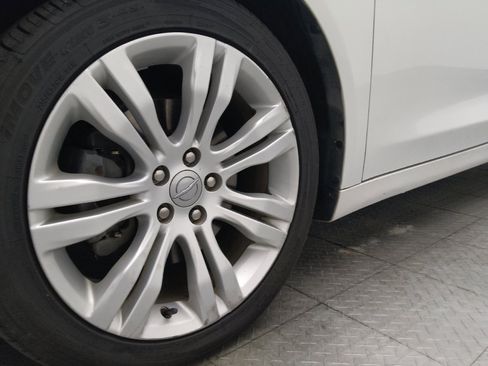 Used 2016 Chrysler 200 C w/ Premium Lighting Group FWD image 31