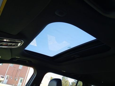 New 2025 Jeep Grand Cherokee L Altitude image 47