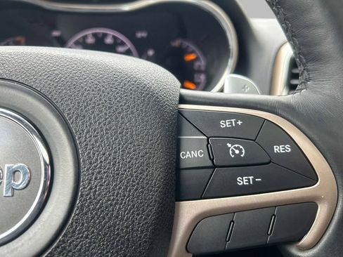 Used 2016 Jeep Grand Cherokee Laredo w/ Quick Order Package 23E image 25