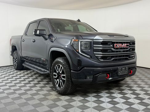 Used 2022 GMC Sierra 1500 AT4 w/ AT4 Premium Package AWD/4WD image 7