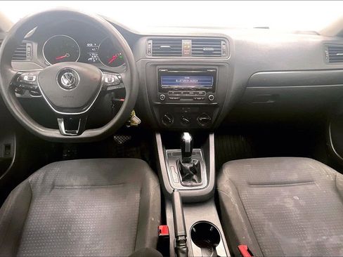 Used 2015 Volkswagen Jetta S image 10