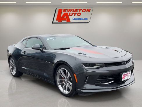Used 2017 Chevrolet Camaro LT RWD image 7