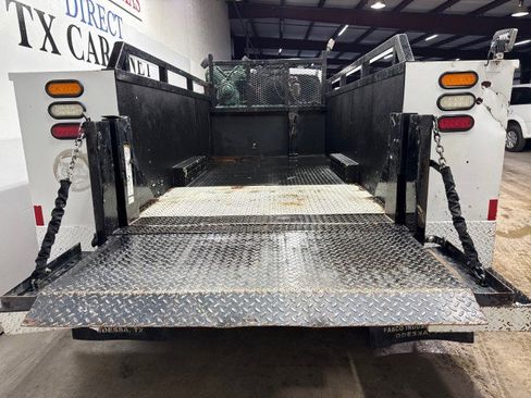 Used 2022 Ford F350 XL w/ Power Equipment Group image 8