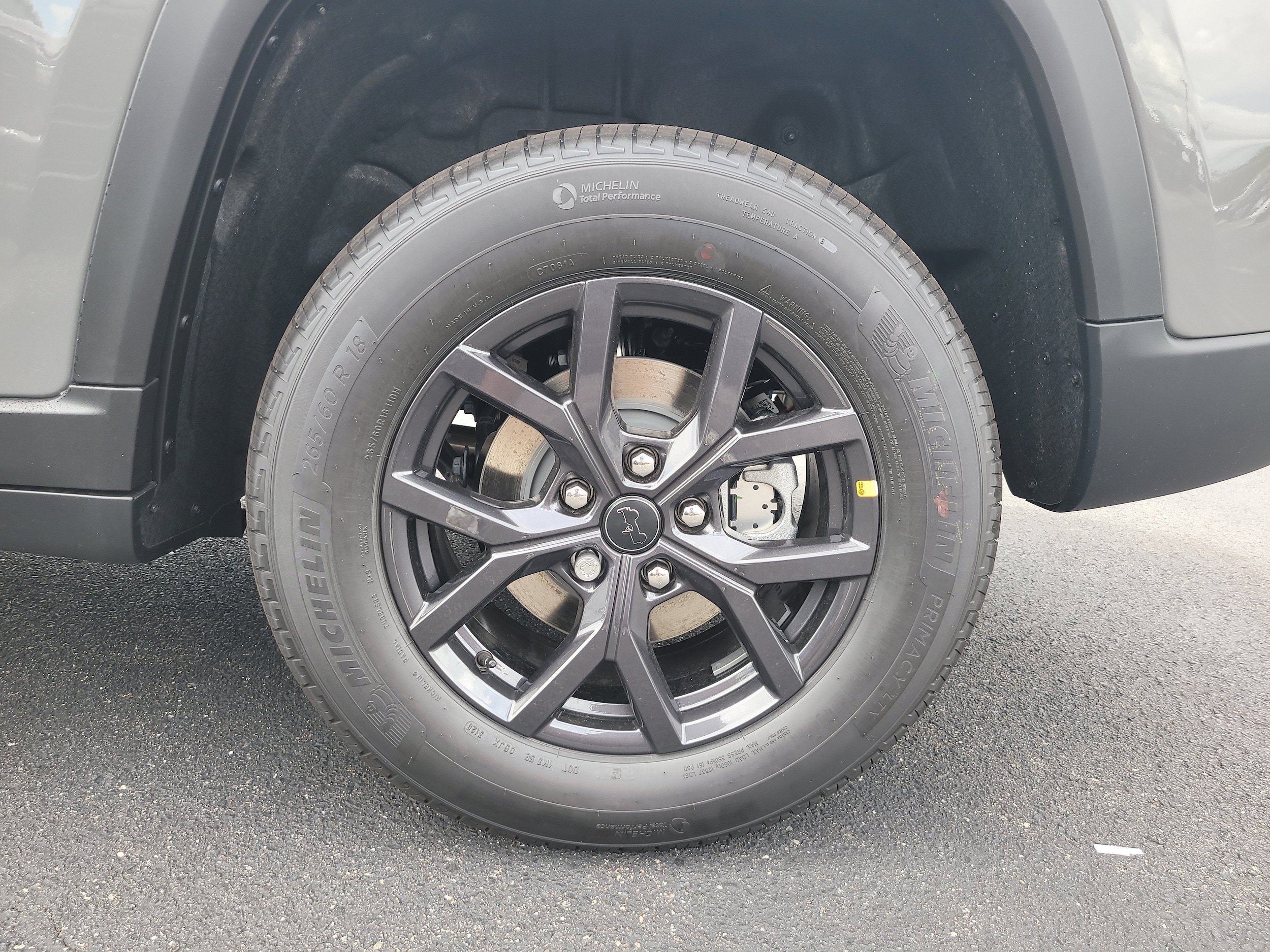 New 2027 Jeep Grand Cherokee Altitude RWD image 9
