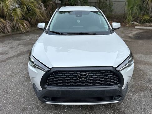 Used 2022 Toyota Corolla Cross LE FWD image 4