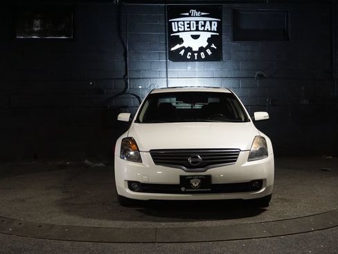 Used 2008 Nissan Altima 3.5 SE w/ Premium Pkg FWD image 10