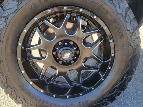 Used 2016 Chevrolet Silverado 1500 LT w/ All Star Edition image 12