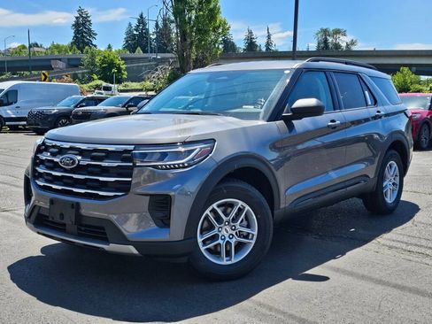 New 2026 Ford Explorer Active AWD/4WD image 1