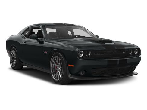Used 2016 Dodge Challenger SRT w/ Technology Group image 6