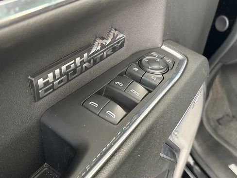 Used 2024 Chevrolet Silverado 1500 High Country w/ High Country Premium Package AWD/4WD image 16