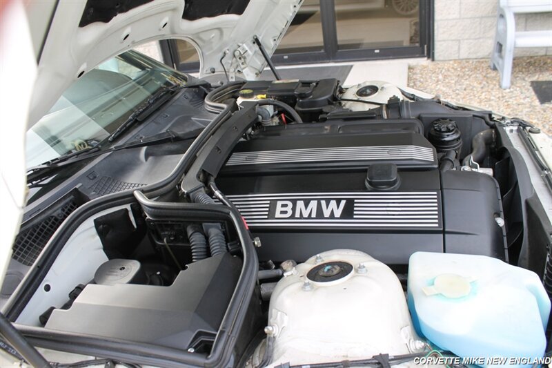 Used 2001 BMW Z3 3.0i RWD image 34