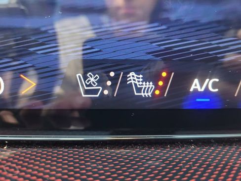 Used 2024 Chevrolet Traverse RS w/ LPO, Floor Liner Package image 26