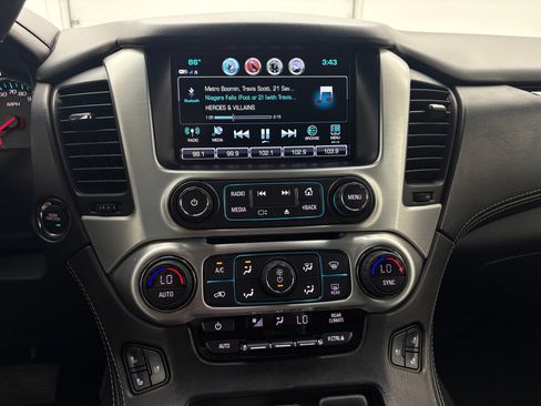 Used 2018 GMC Yukon XL SLT AWD/4WD image 26