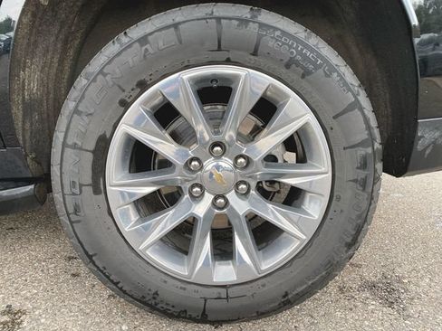 Used 2025 Chevrolet Tahoe Premier AWD/4WD image 13