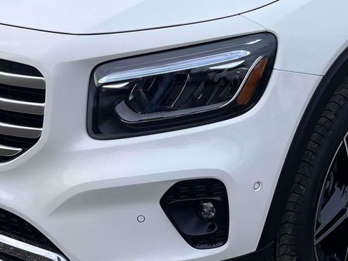 New 2026 Mercedes-Benz GLB 250 4MATIC image 13