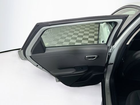 Used 2025 Kia K4 FWD image 26