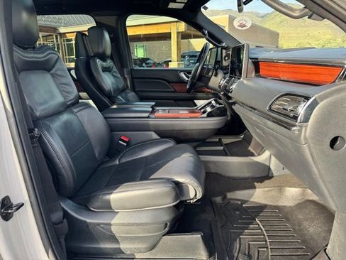 Used 2024 Lincoln Navigator L Reserve AWD/4WD image 24
