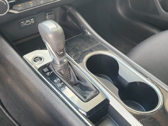Used 2024 Nissan Altima 2.5 SV FWD image 18