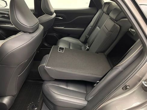 Used 2023 Toyota Crown Limited image 20