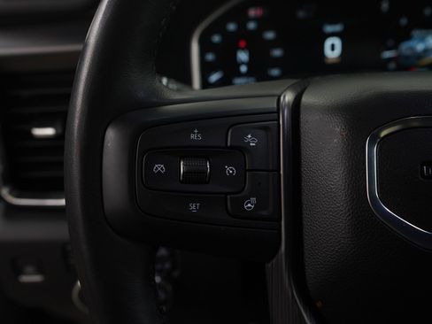 Used 2024 GMC Sierra 2500 Denali Ultimate AWD/4WD image 18