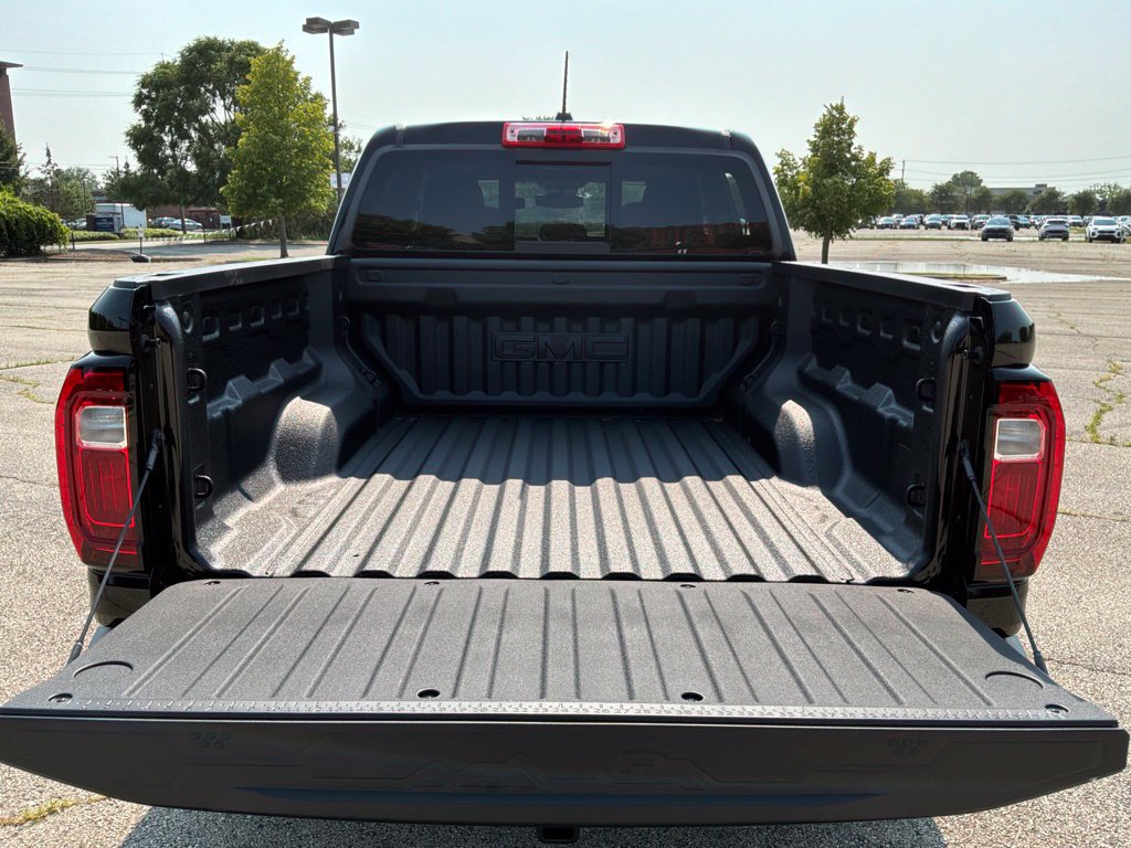New 2026 GMC Canyon Elevation w/ Technology Package AWD/4WD image 42