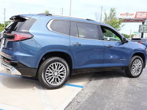 New 2026 GMC Acadia Denali w/ Super Cruise Package FWD image 8
