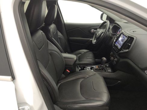 Used 2019 Jeep Cherokee Limited AWD/4WD image 21