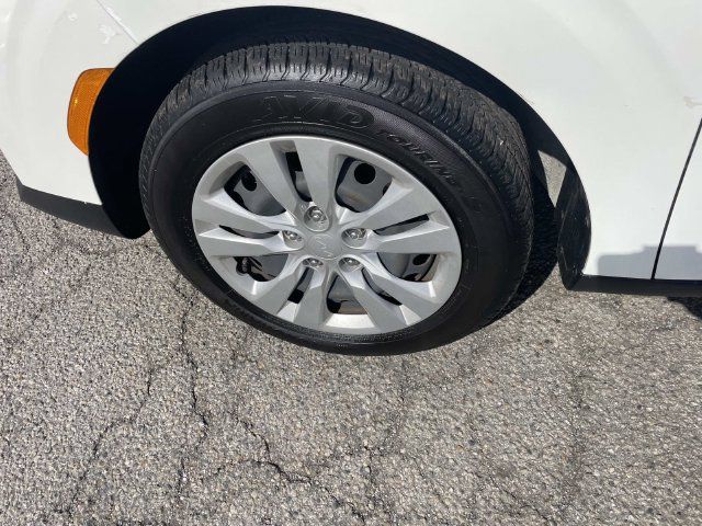 Used 2022 Kia Soul LX FWD image 13